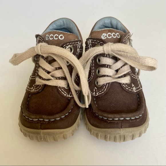 Ecco Other - Ecco Genuine Leather Size 4 walking boot Breathable, absorbent comfortab…